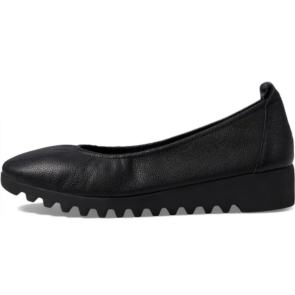 Aetrex Women's Brianna Black Leather Flats - Picture 9 of 12